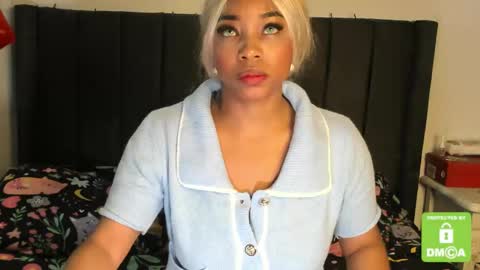 kylie white boobs online show from January 4, 4:11 pm