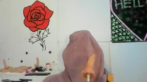 Snapshot of kymberlyhott chatting on October 21, 6:45 pm call me kim online show from October 21, 6:45 pm