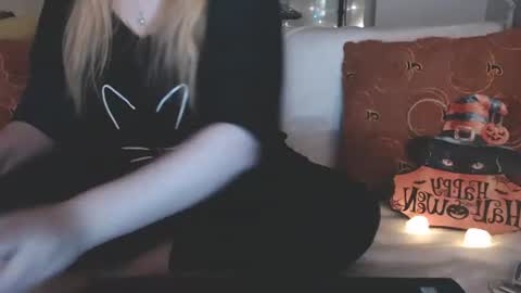 Snapshot of kymchi chatting on October 24, 3:46 am Check Out My NSFW OnlyFans Link On Bio online show from October 24, 3:46 am