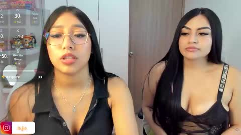 Snapshot of kyy_isa chatting on October 11, 5:45 am IG online show from October 11, 5:45 am