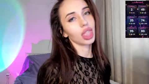 Snapshot of l1tww chatting on February 27, 10:59 am Malika online show from February 27, 10:59 am