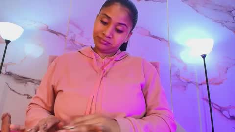 la_indiia online show from February 6, 1:03 pm