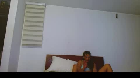 Jazmin online show from February 5, 7:00 am