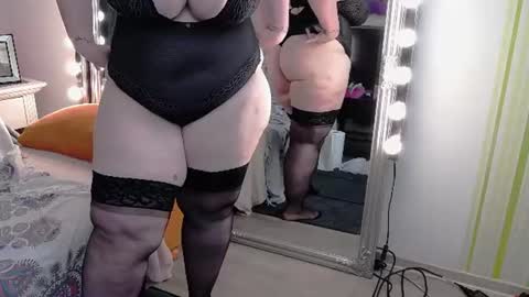 Lucy online show from June 19, 6:22 pm