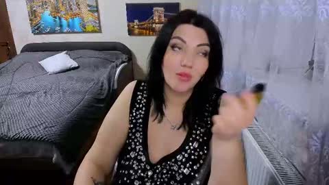 lady_boom_ online show from March 19, 7:18 pm