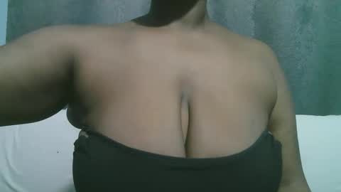 lady_dearra online show from October 3, 3:33 am