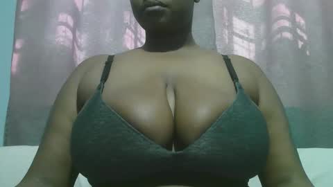 lady_dearra online show from October 30, 11:11 am