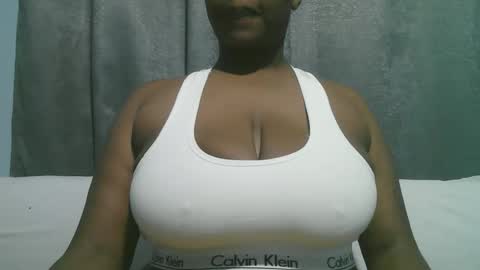 lady_dearra online show from September 26, 2:31 am