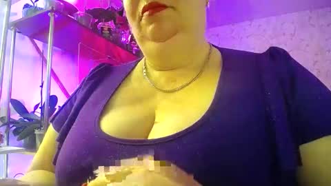 Lady Gloria online show from March 27, 9:21 am