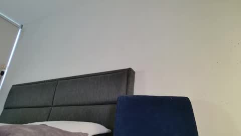    700  1300 -5 online show from November 26, 1:23 pm