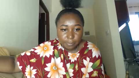 Maya online show from February 1, 3:00 pm