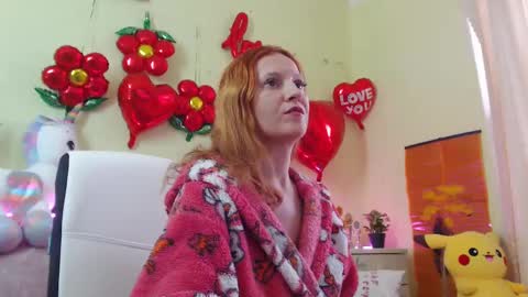 Sima Ladybigsmile online show from February 14, 6:34 am