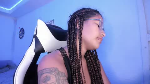  Lady  online show from February 11, 3:29 am