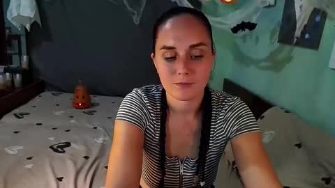 Snapshot of ladygodivaa chatting on October 29, 8:22 pm ladygodivaa online show from October 29, 8:22 pm