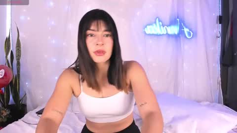 Snapshot of laena_arryn chatting on March 1, 7:48 pm Laena Arryn online show from March 1, 7:48 pm