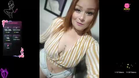  paola and a guest lol    online show from December 5, 3:28 pm