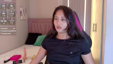 Laura online show from November 8, 2:00 pm