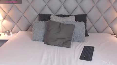 Laly Castro online show from March 6, 8:16 pm