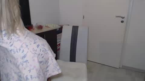 LaMadrina006 online show from December 14, 12:11 am