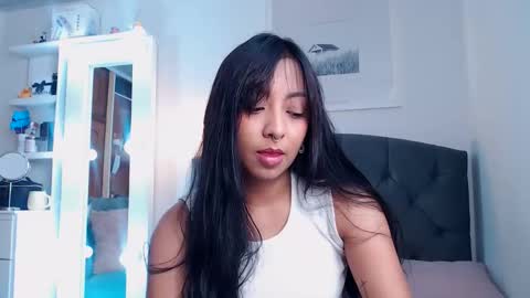 Isabella online show from November 30, 3:05 pm