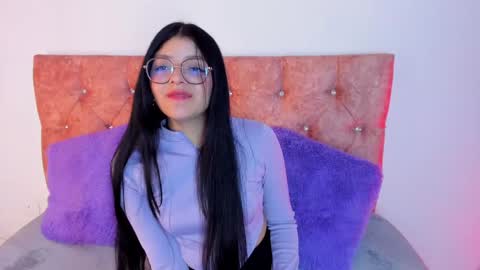 ... .          . ... online show from February 17, 12:05 pm