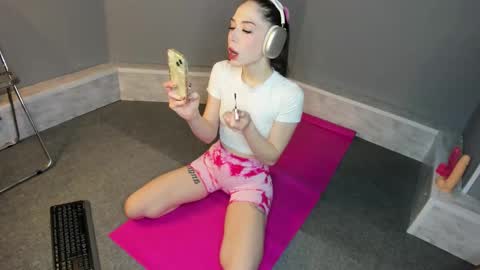 Snapshot of lana_stones chatting on October 24, 1:12 am Lana Stones online show from October 24, 1:12 am