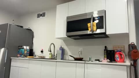 lanademira online show from February 18, 7:35 pm