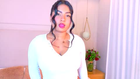 Lana online show from February 22, 1:56 pm