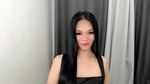 lanawyatt_ online show from November 4, 3:50 pm