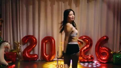 lankwaifong_cindy online show from February 4, 6:49 am