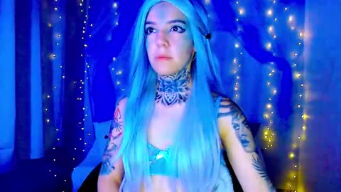 LANNIE   online show from January 19, 1:35 am