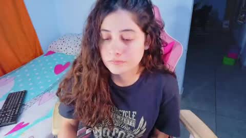 LARA online show from March 29, 7:07 am