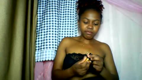 lara_belle online show from June 17, 8:37 am