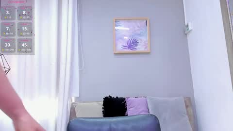      700  200   online show from September 21, 12:04 pm