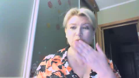 laramrs online show from September 29, 4:12 pm