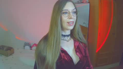 larawintersxxx online show from September 25, 7:01 pm