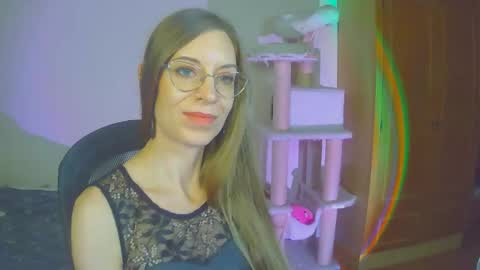 larawintersxxx online show from October 4, 11:53 pm