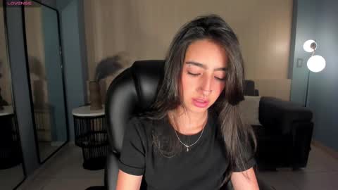 Larisa Smirnov online show from September 19, 4:33 am