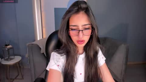 Larisa Smirnov online show from October 6, 12:05 am