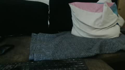 Lariss online show from February 14, 9:17 pm