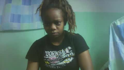 larissa645771 online show from October 23, 5:57 am