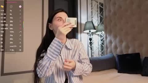 Olivia online show from March 1, 11:21 am