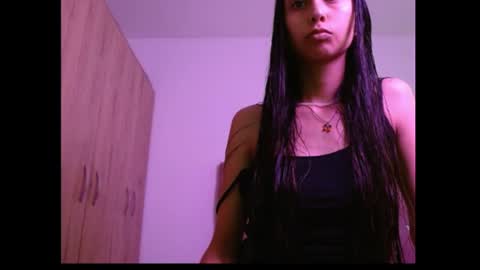 latiin_andreaa12 online show from July 21, 5:35 pm