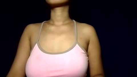 latina_shaine online show from May 29, 9:46 pm