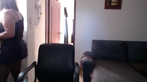 Laura online show from July 6, 4:42 pm