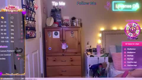 lau_mamacita online show from February 22, 1:17 am