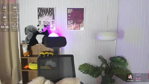 laukyubey1 online show from March 23, 7:42 pm