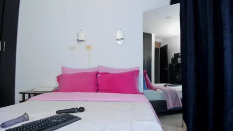   online show from March 3, 4:43 am