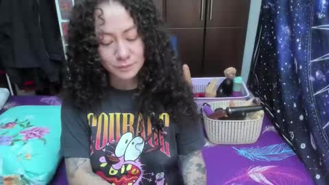  Wen  online show from November 18, 4:30 pm