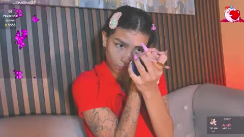 Laura online show from October 9, 1:15 pm